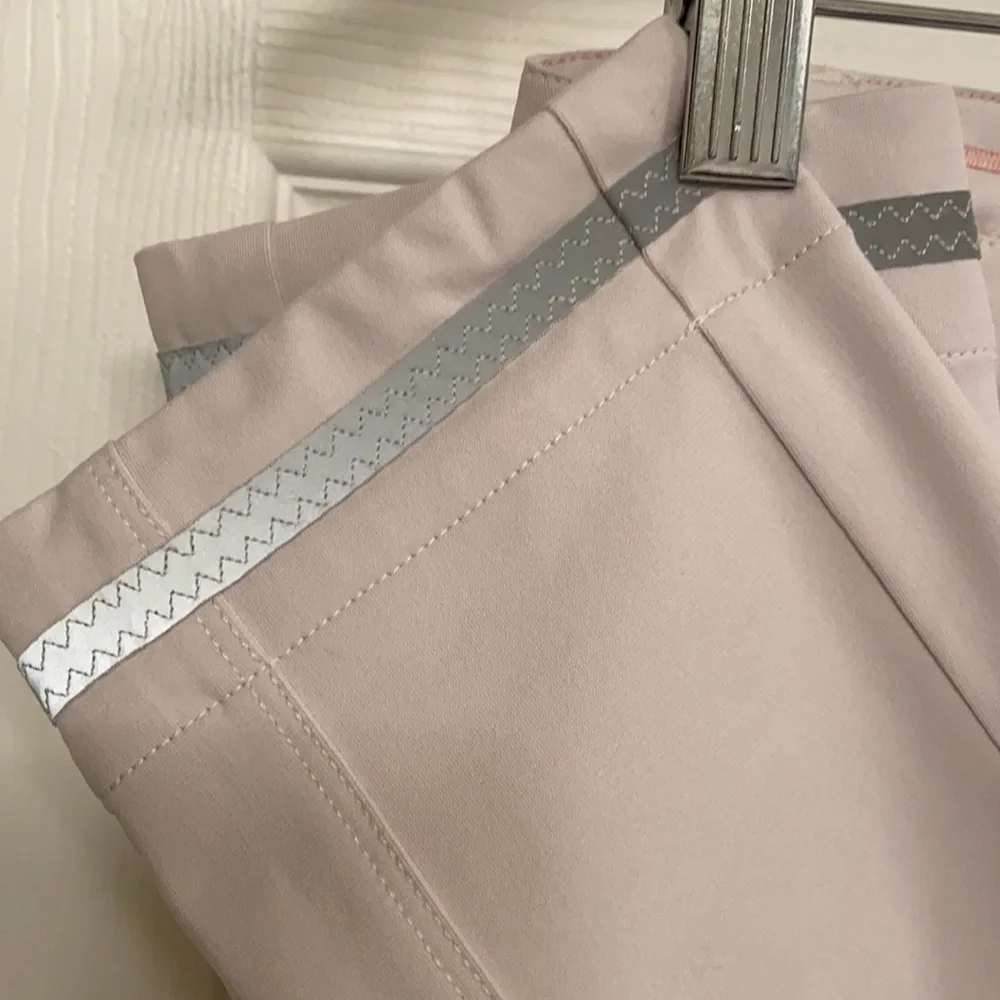 Rare Lululemon Out & About pants - Picture 3 of 16